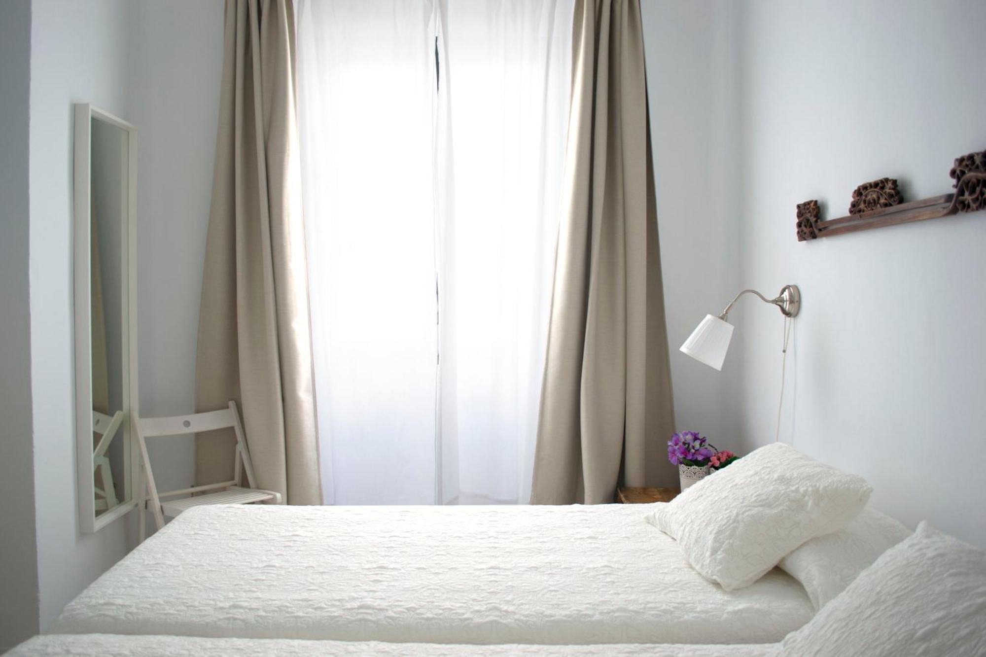 Casas Y Patios De Sevilla